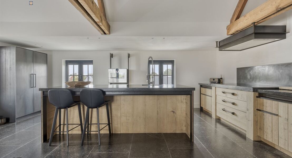 Gemeubelde loft te koop in OPPUURS